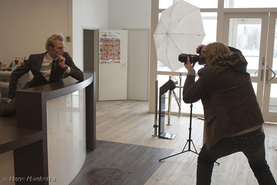 Marc laat zien hoe het moet. Marc laat zien hoe het moet.